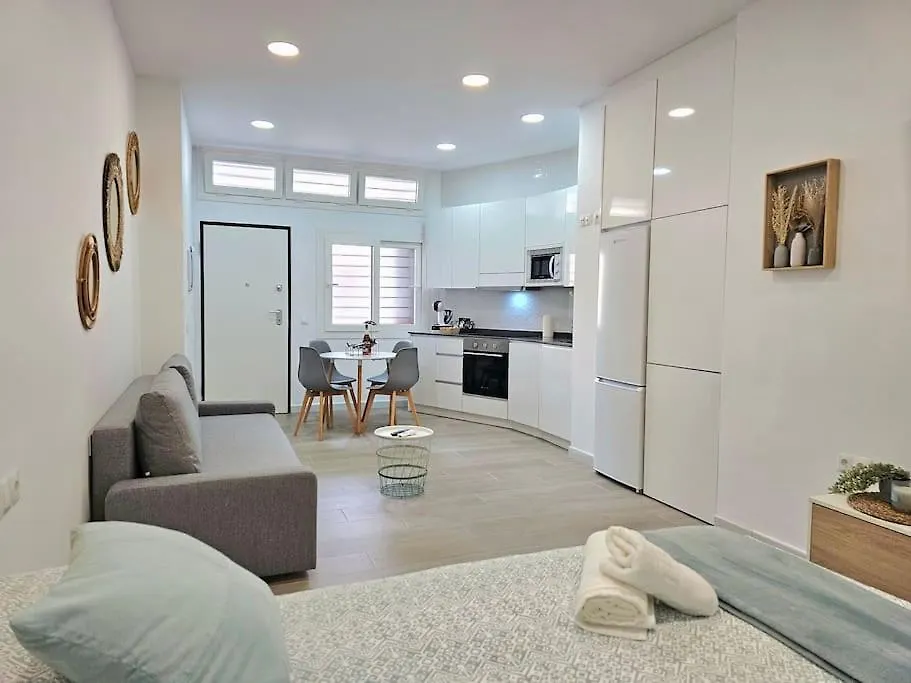 Appartamento Moderno Loft A 250 Metros De La Playa & Parking Málaga